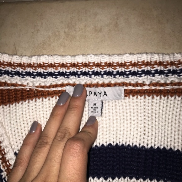 Sweater - Picture 3 of 3